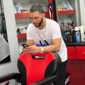 Meet your Posher, Christian